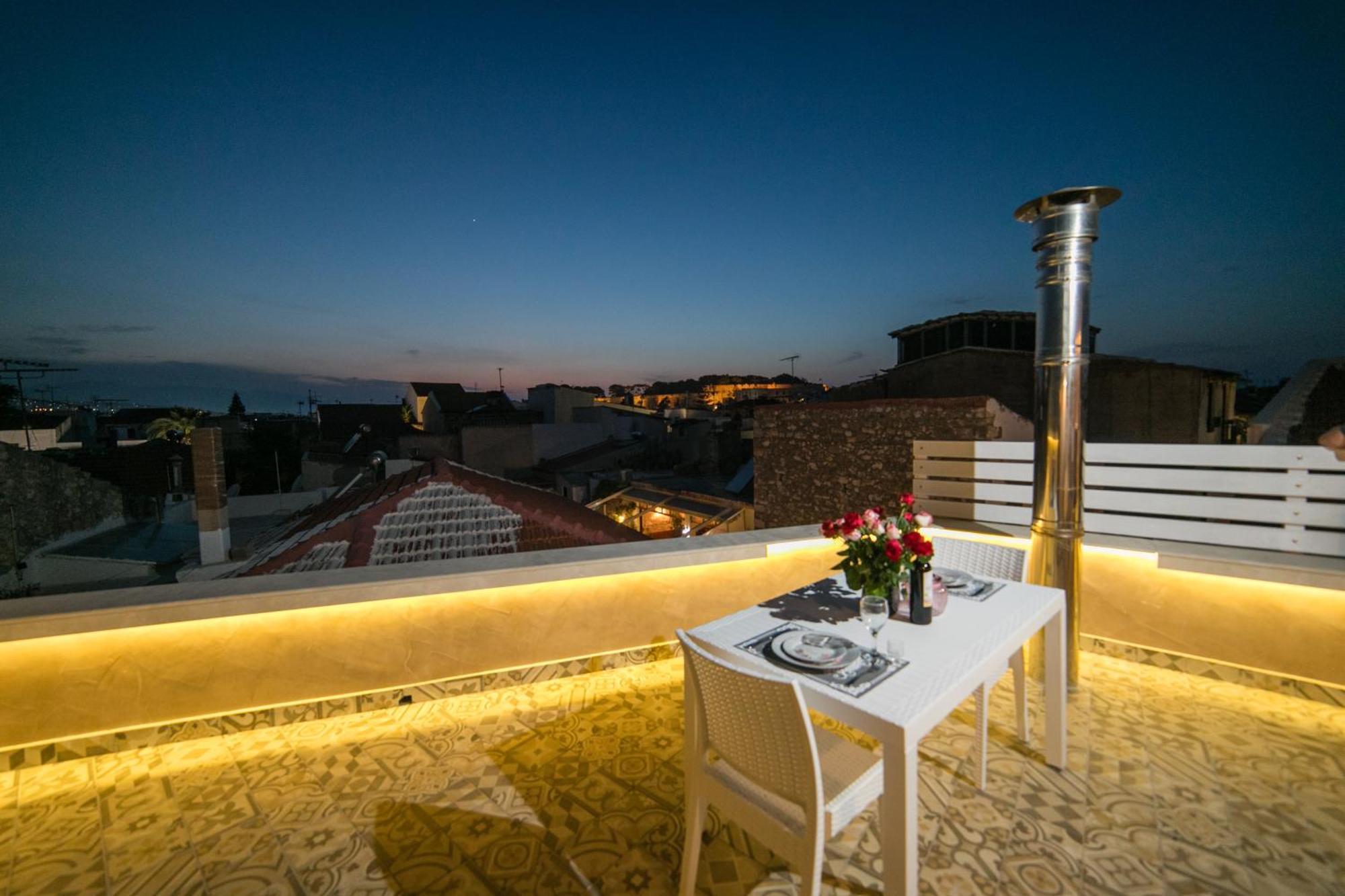 Jacuzzi Suite In The Heart Of Oldtown Rethymno Exteriör bild